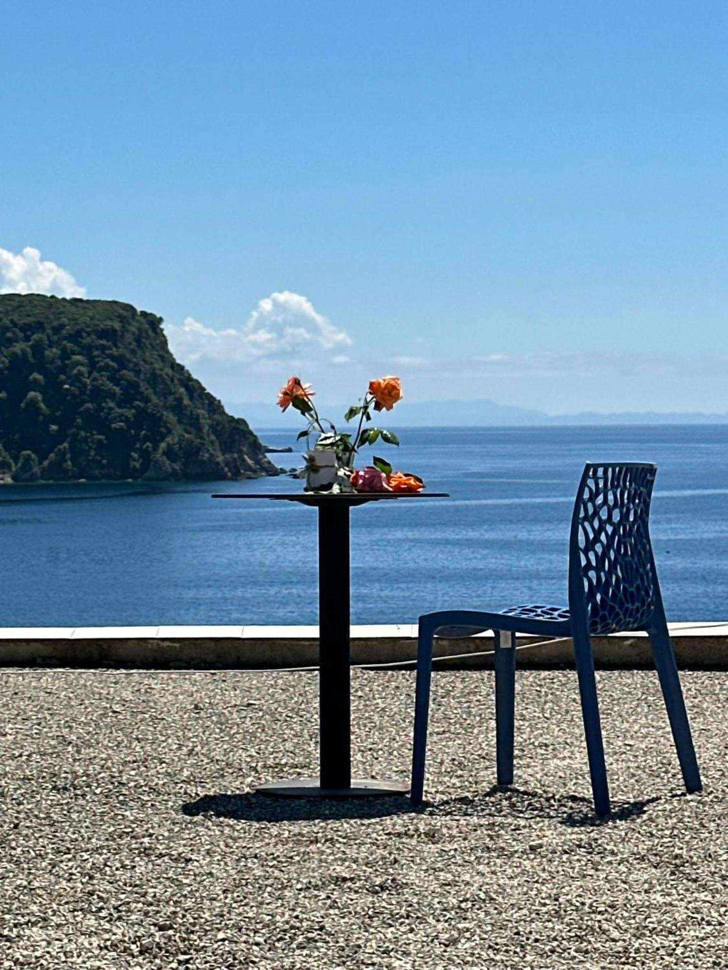 In Himaras Heart Hotel Екстер'єр фото