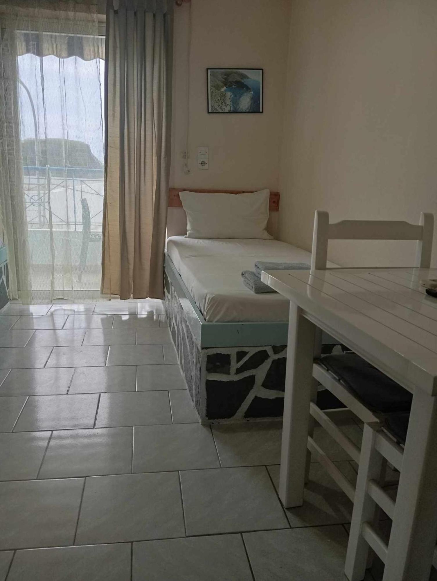 In Himaras Heart Hotel Екстер'єр фото